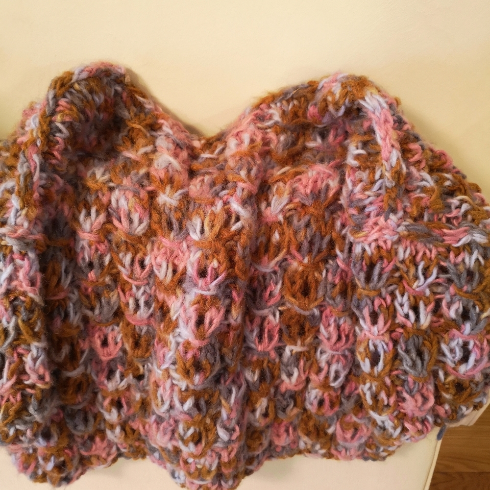 Wool sweater - Picture 10 of 11